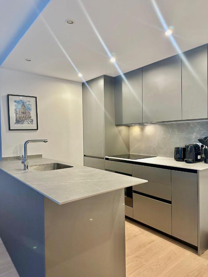 Private In A Shared Apartment, Privada En Un Apartamento Compartido En Pacifico, Homestay *
